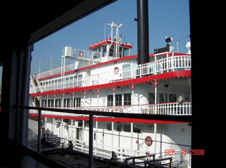 B&B Riverboat